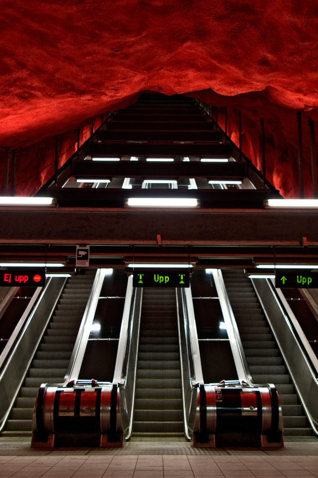 Станция метро в Стокгольме, Швеция