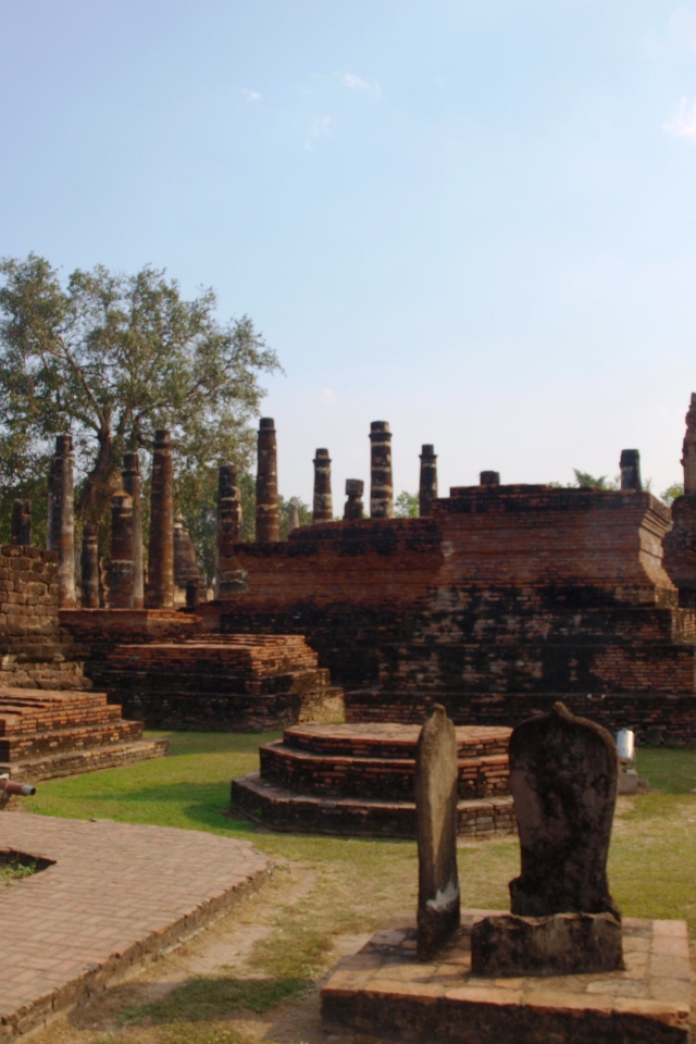 Старинный храм на курорте Лопбури, Таиланд