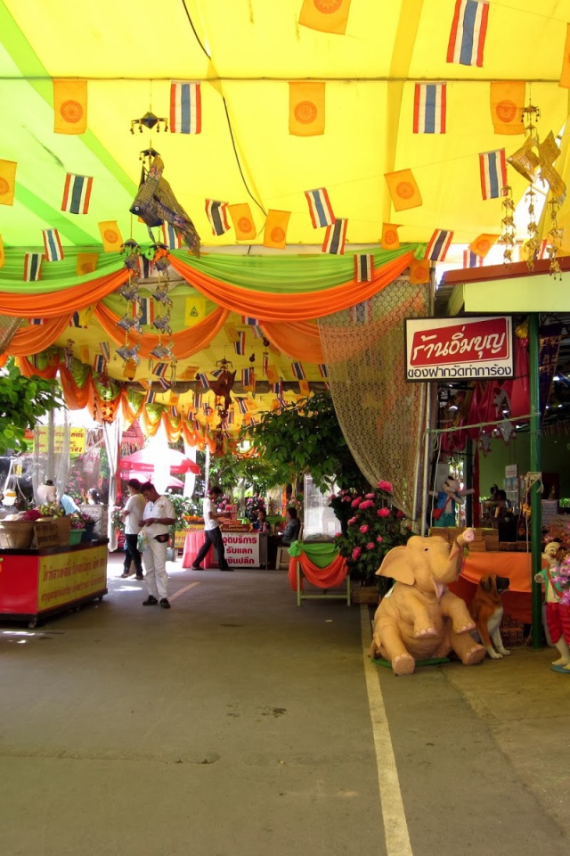 City Market in the resort Ayuthaya, Thailand