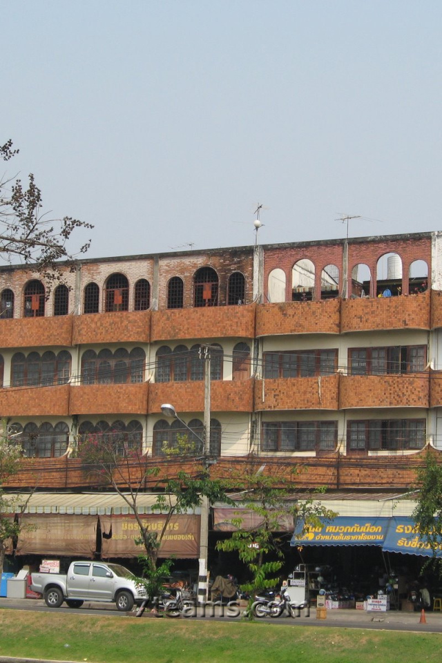 Городская улица на острове Чанг, Таиланд