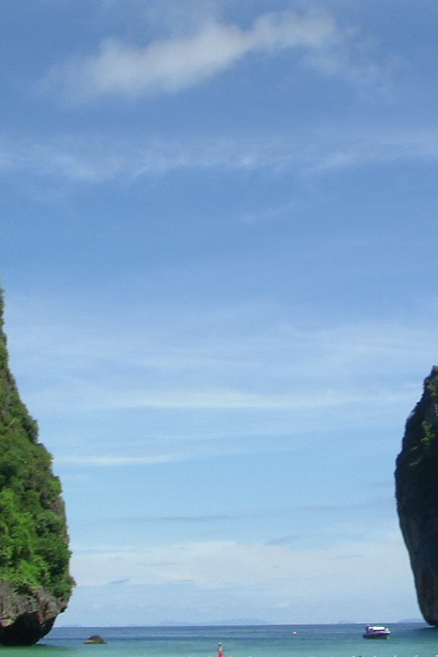 Вход в бухту в Пхукете