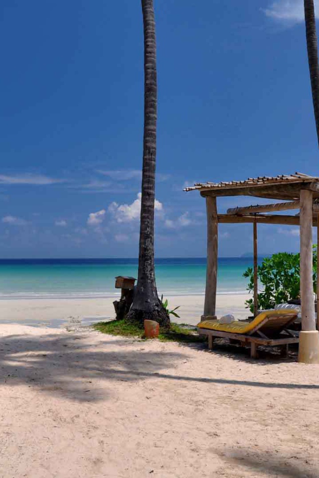 Хижина на пляже на острове Ко Куд, Таиланд