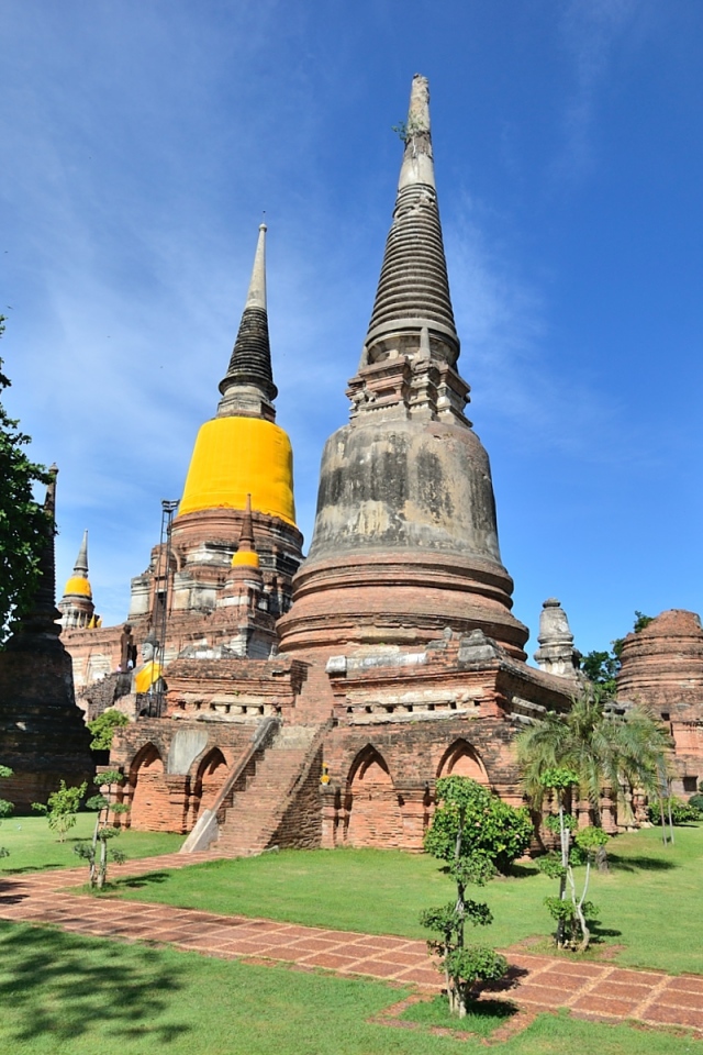 Парк у храма на курорте Аютайя, Таиланд