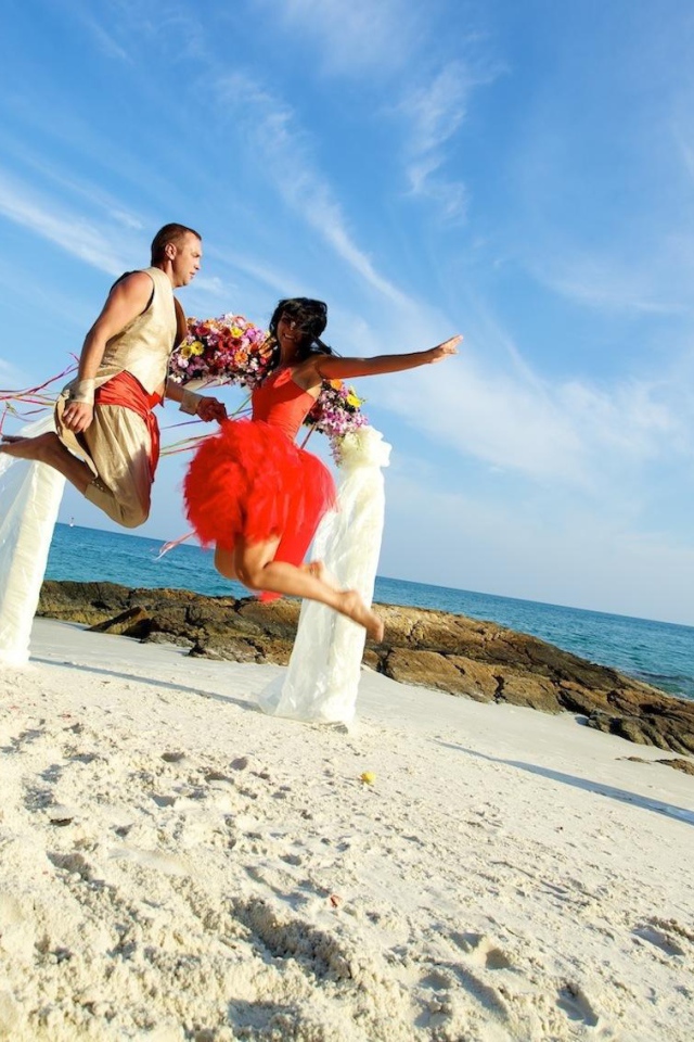 Отдых на пляже на острове Самет, Таиланд