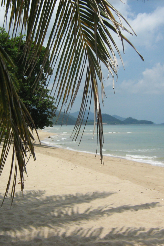 Песчаный пляж на острове Самет, Таиланд