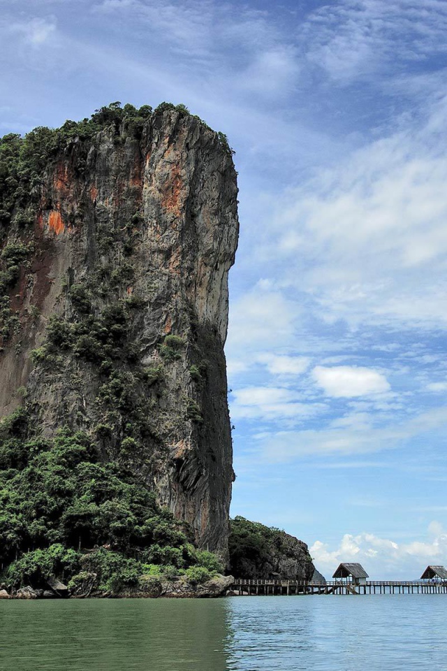 Скала на курорте Краби, Таиланд