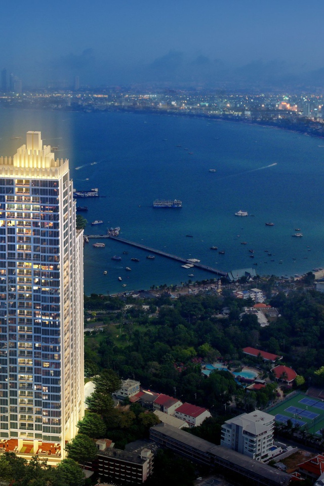 Сияющий отель на курорте в Паттайе, Таиланд