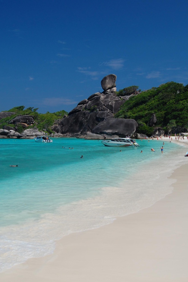 Зимний отдых на пляже на острове Тао, Таиланд