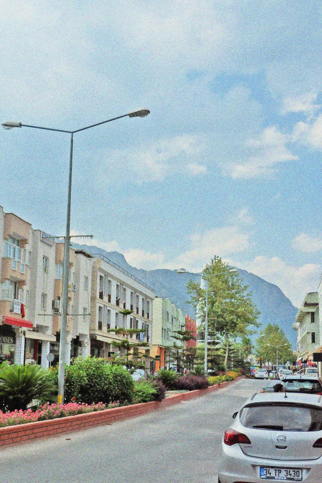 Городские улицы в Кемере, Турция