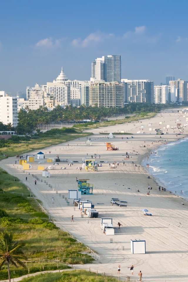 Бескрайний пляж в Майами