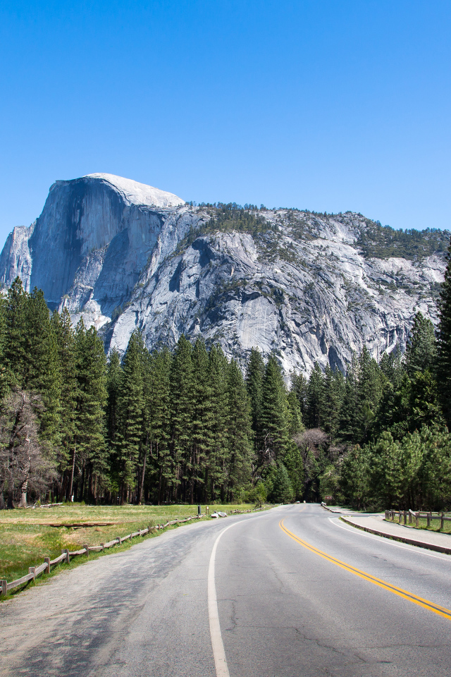 Скала Хаф-Доум, США