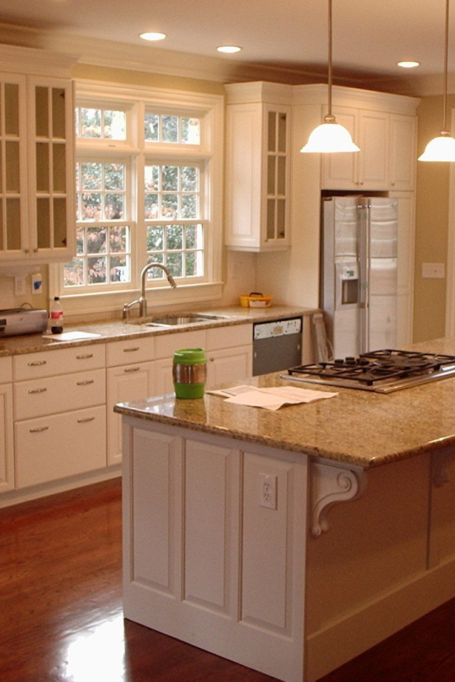 Большое окно в кухне