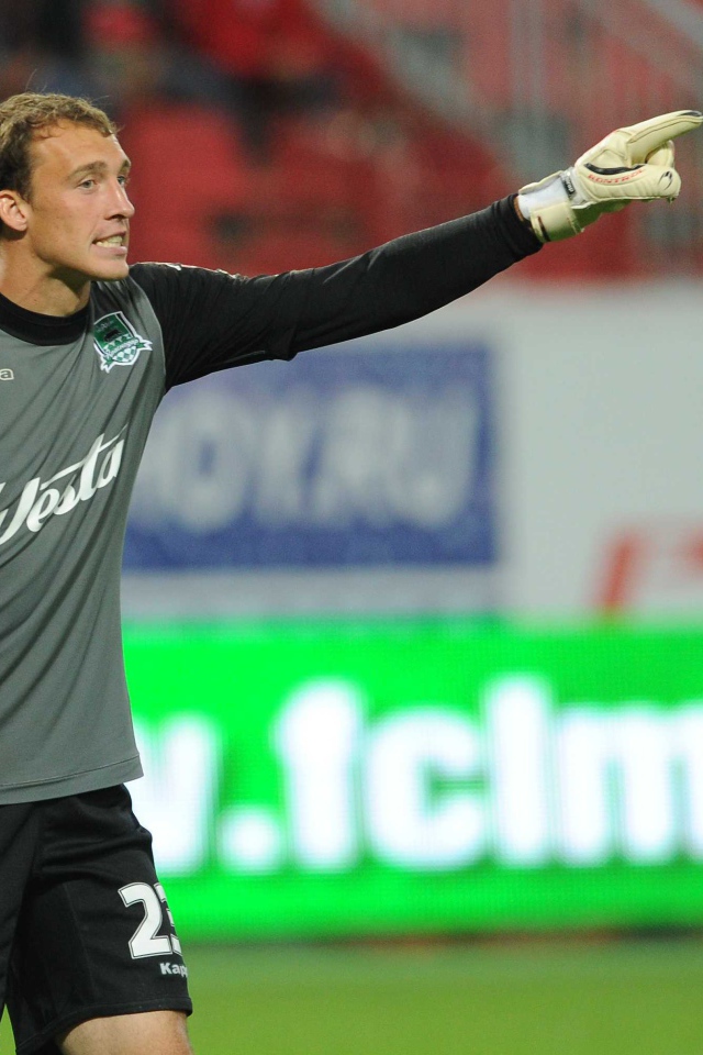 Александр Фильцов вратарь Краснодара на поле