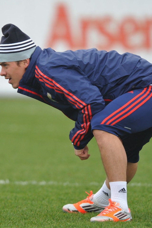 Андрей Ещенко защитник сборной России на разминке