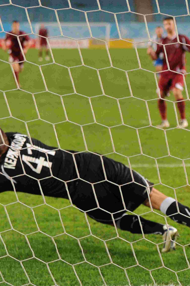 Михаил Кержаков вратарь Анжи