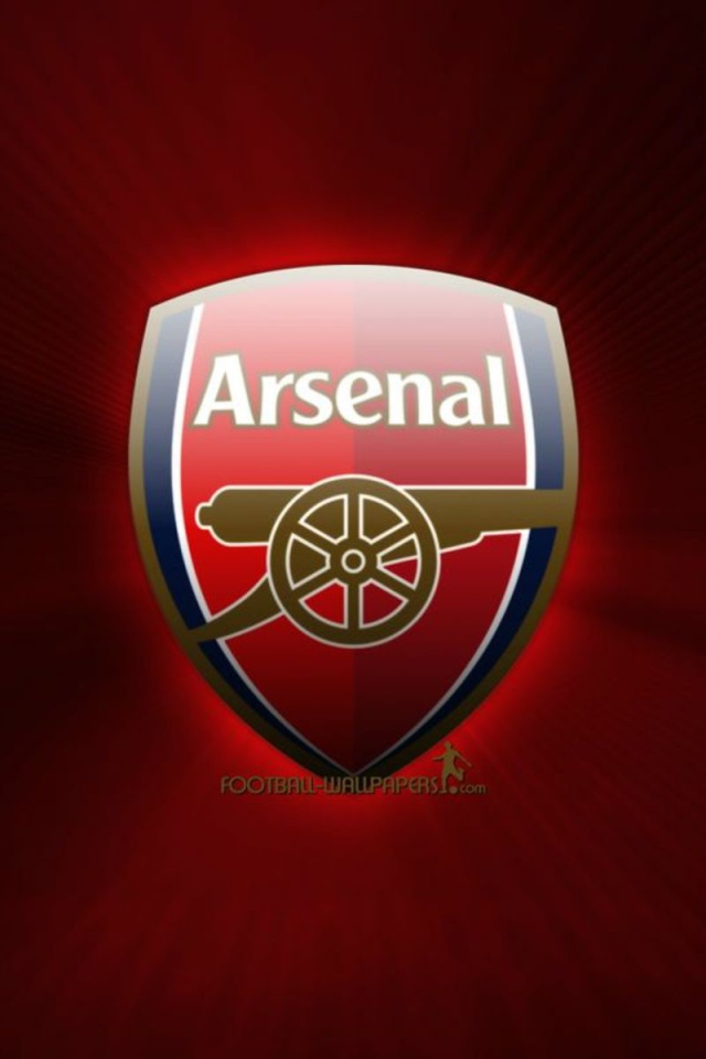 Арсенал на красном фоне