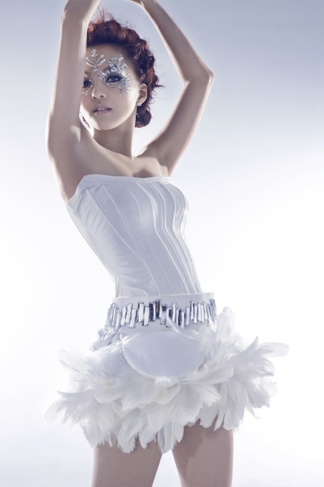 Балерина в белом платье