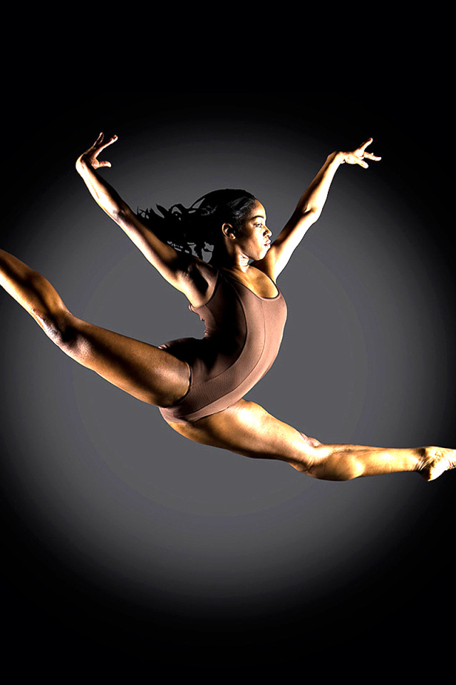 Балерина в полете