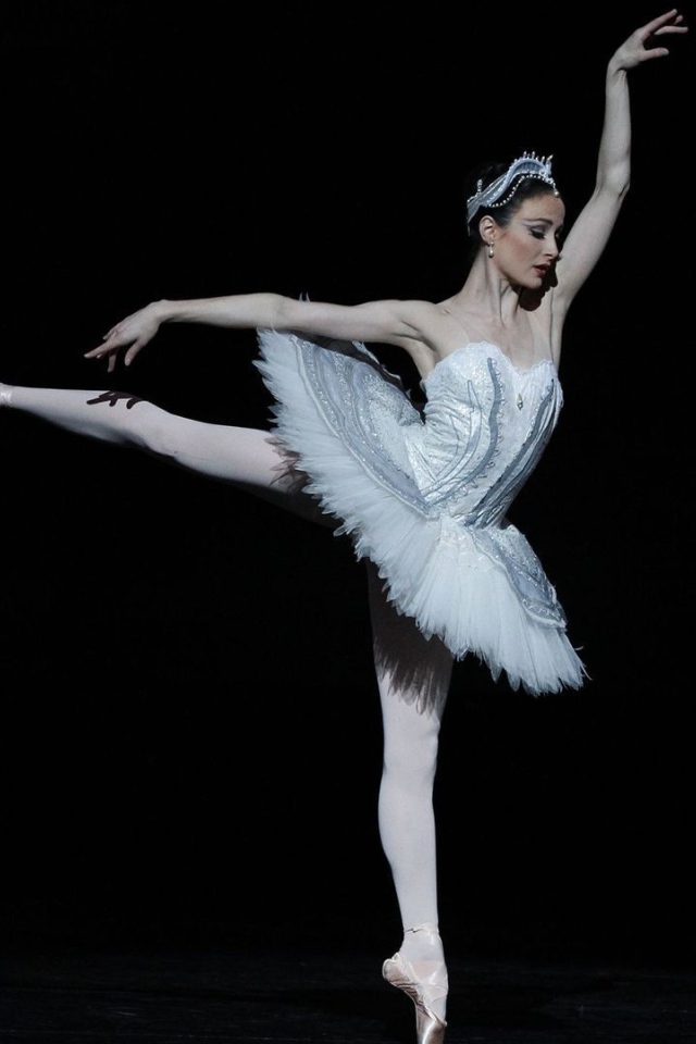 Красивая балерина