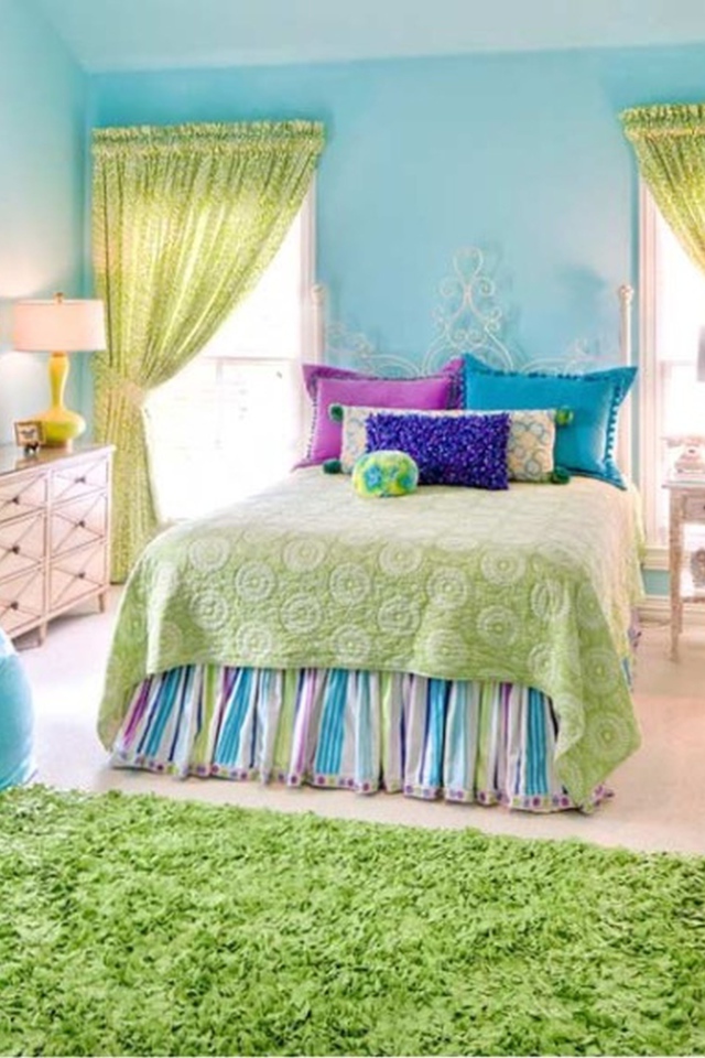 Яркий интерьер детской