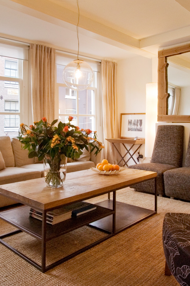 Яркий дизайн гостиной