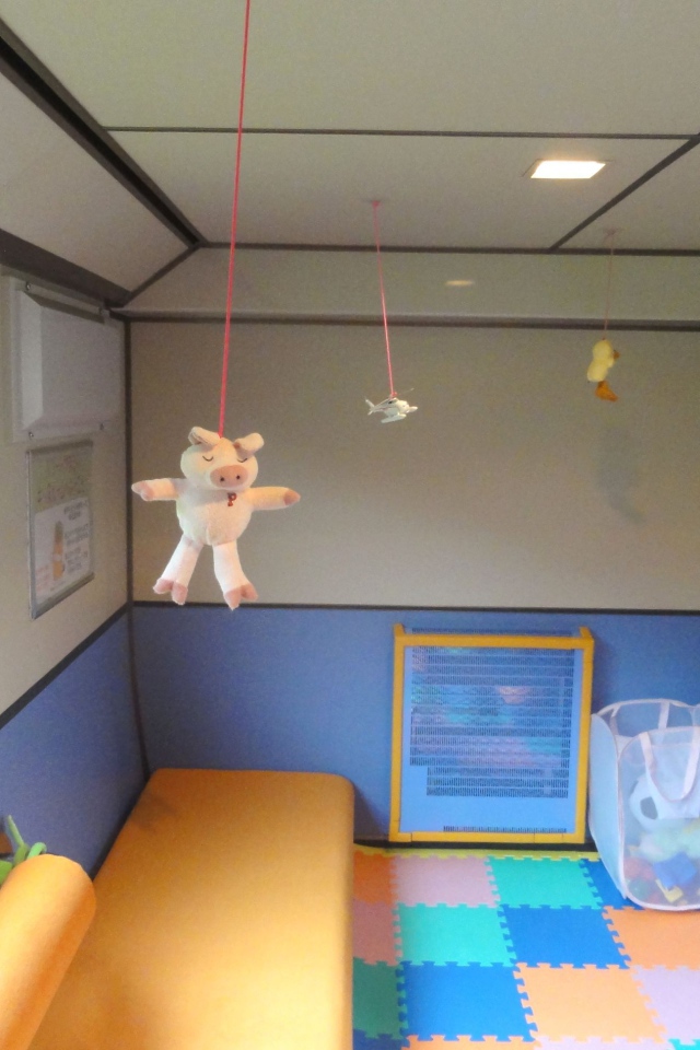 Детская комната на балконе