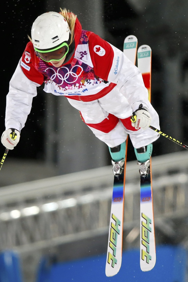 Хлоя Дюфур-Лапуант канадская фристайлистка обладательница серебряной медали
