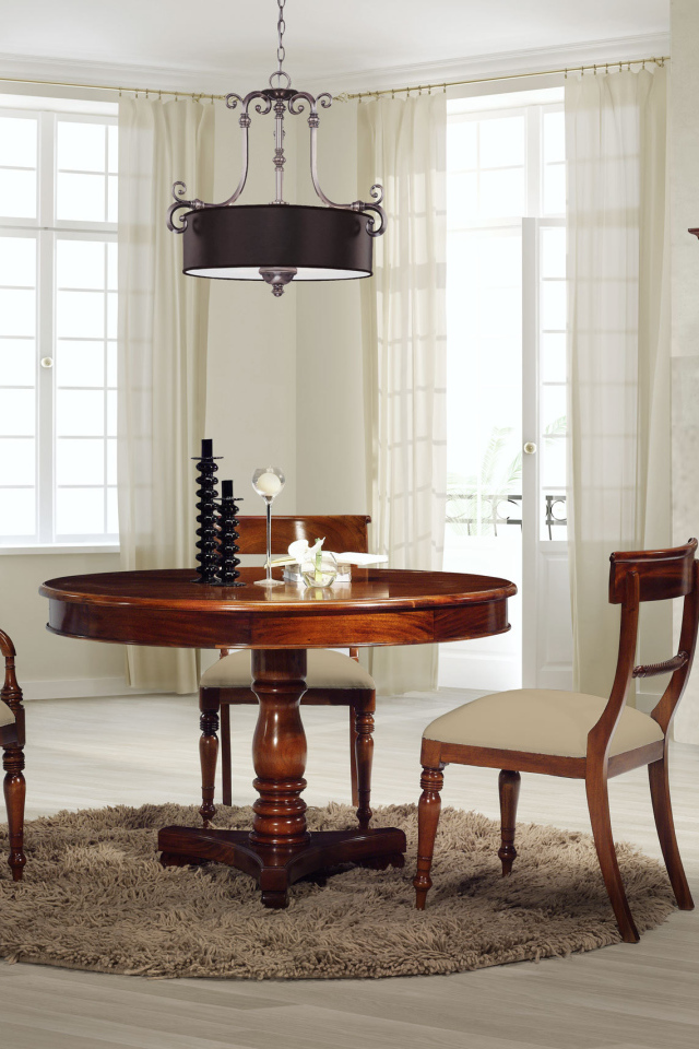 Столовая на троих