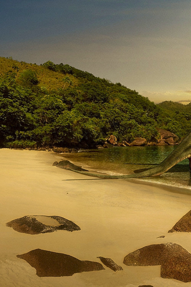 Динозавр на пляже