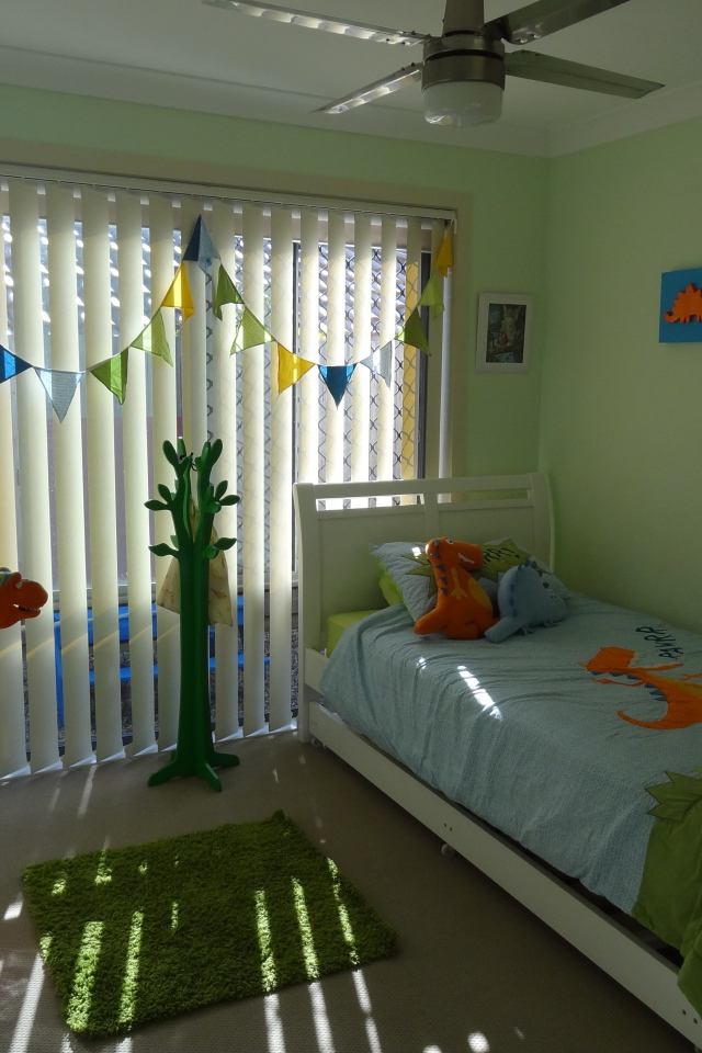 Динозавры в детской комнате