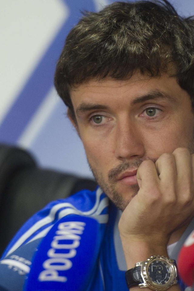 Полузащитник Динамо Юрий Жирков на пресс конференции