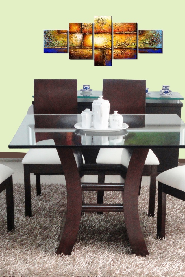 Пушистый ковер в столовой