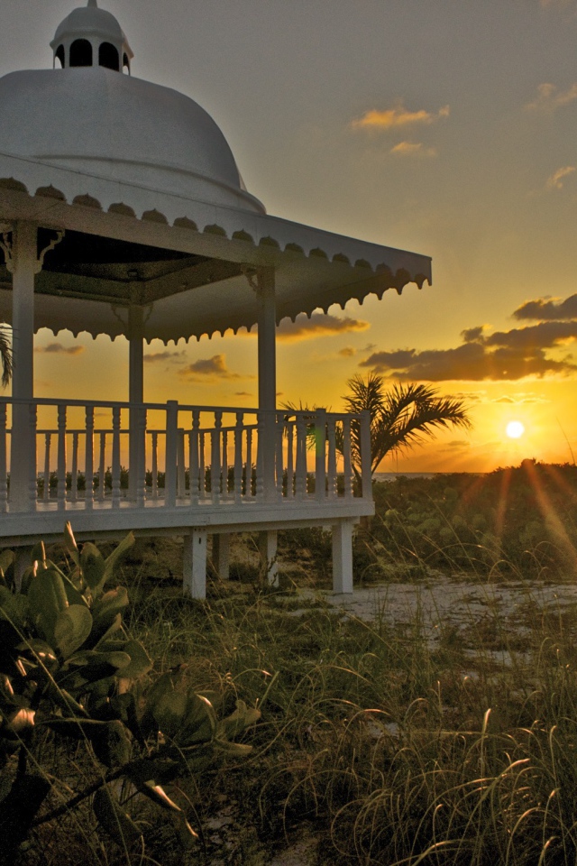 Беседка на побережье на курорте Кайо Санта Мария, Куба