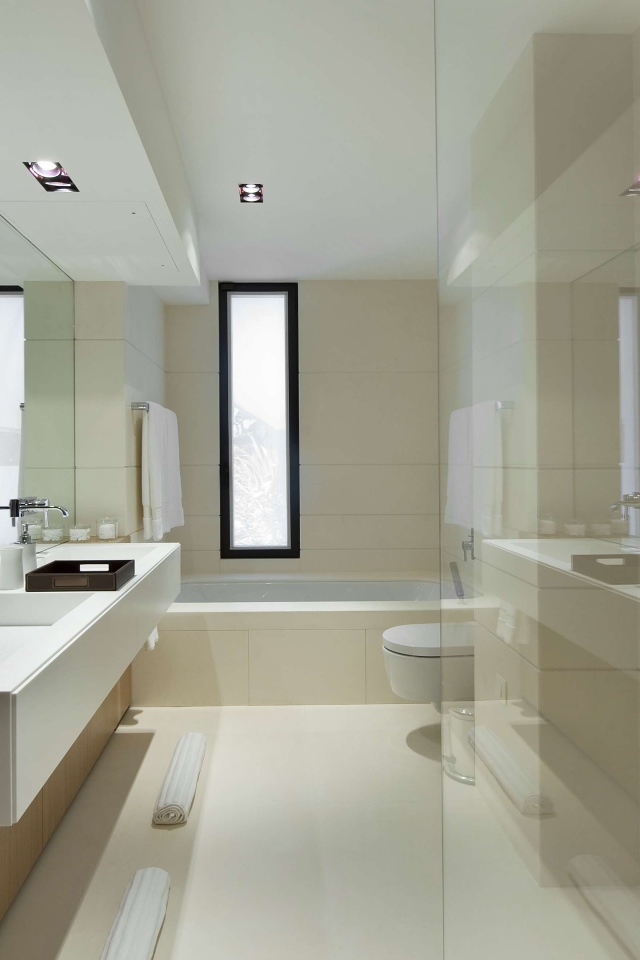 Нежно бежевый цвет ванной комнаты