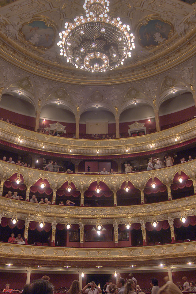 Интерьер Национального театра оперы и балета Одесса