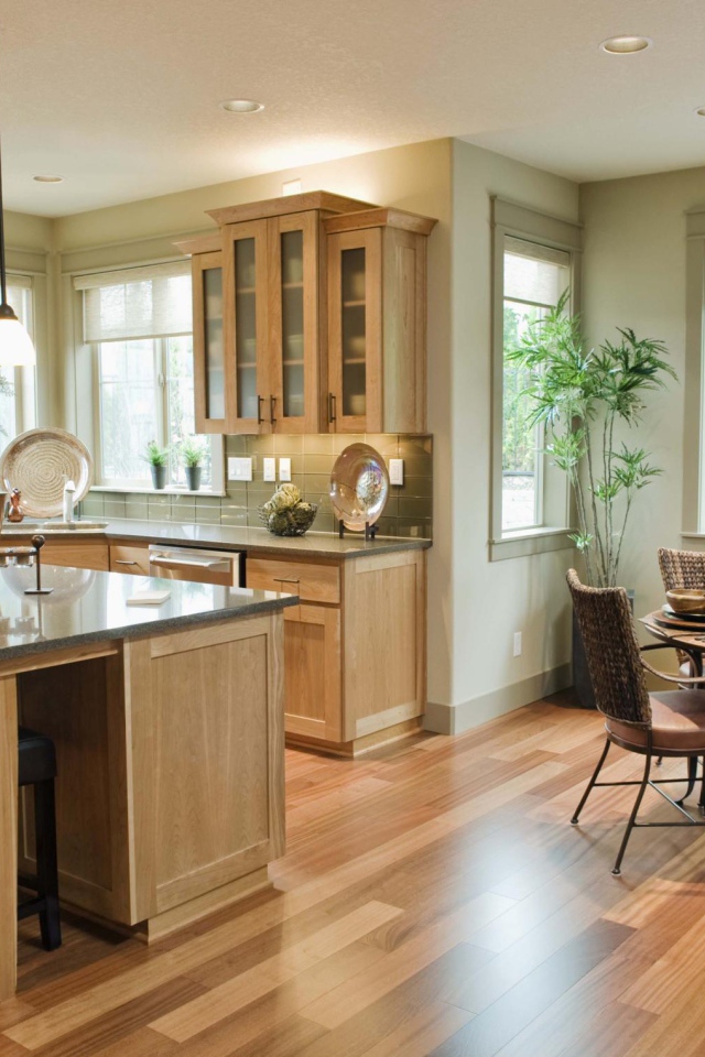 Кухня-столовая в доме