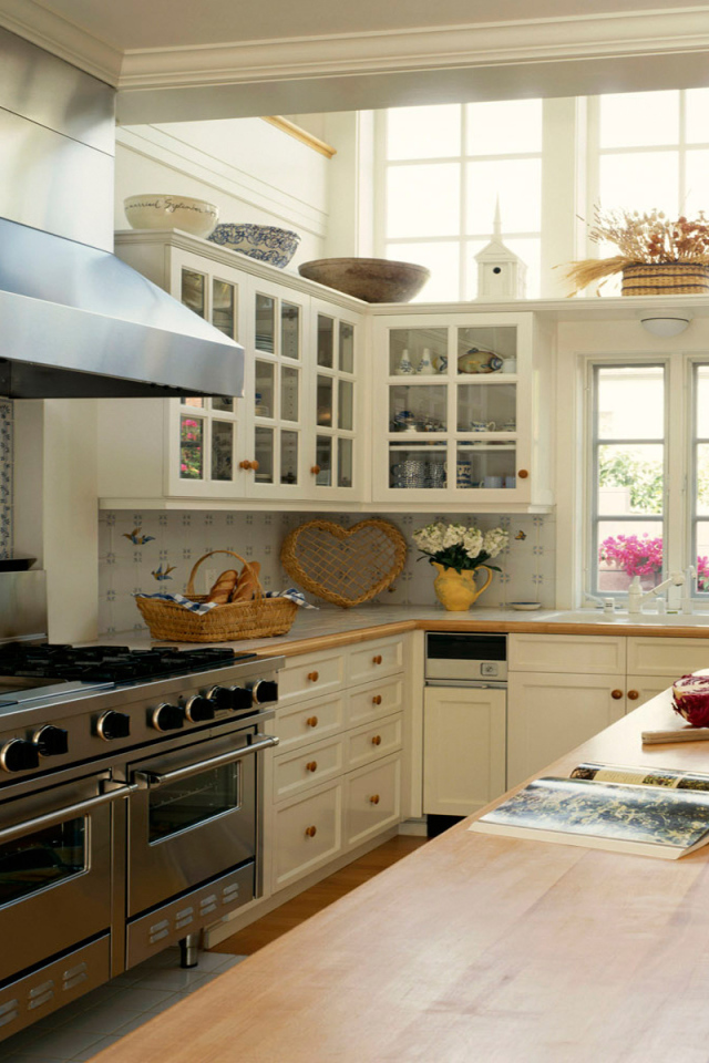 Большая кухня