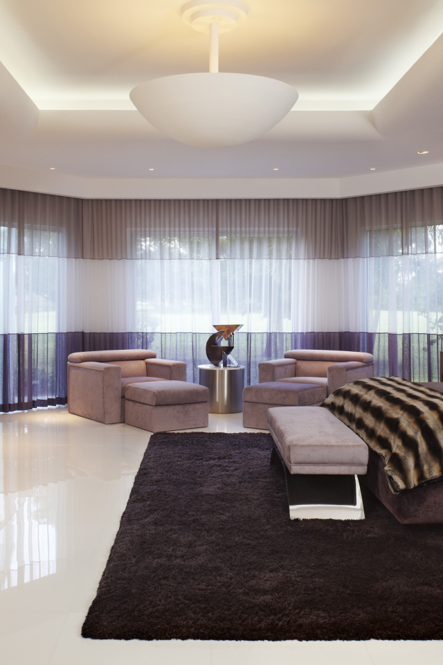 Большая просторная спальня