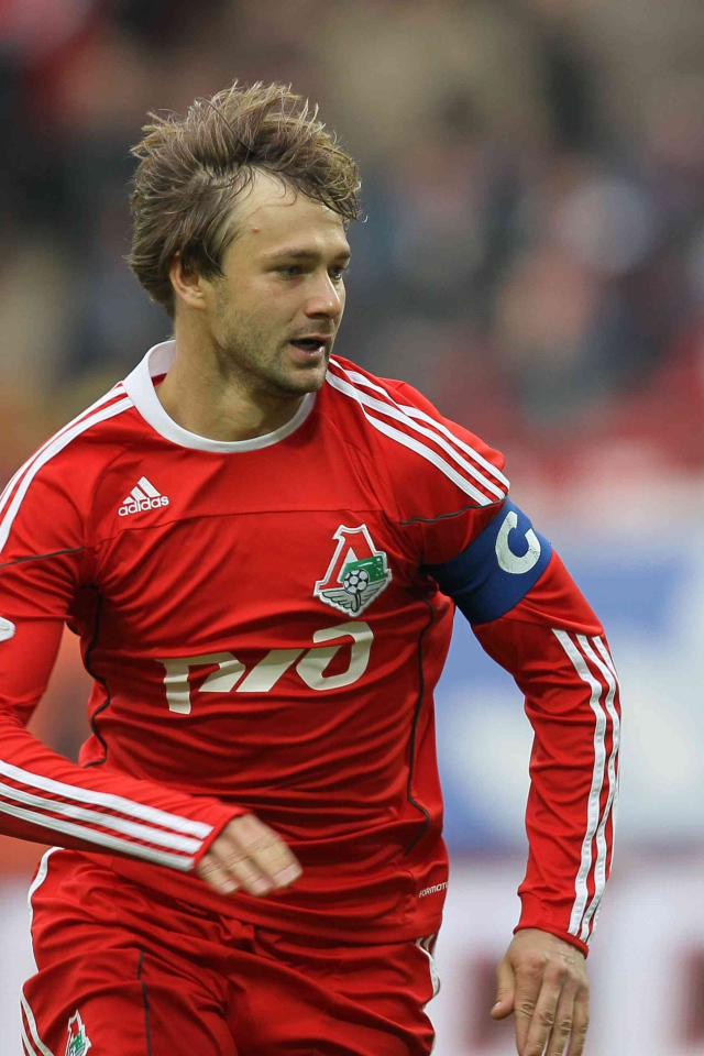 Дмитрий Сычев нападающий Локомотива на бегу