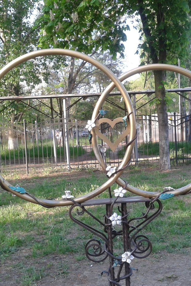 Памятник влюбленным Одесса