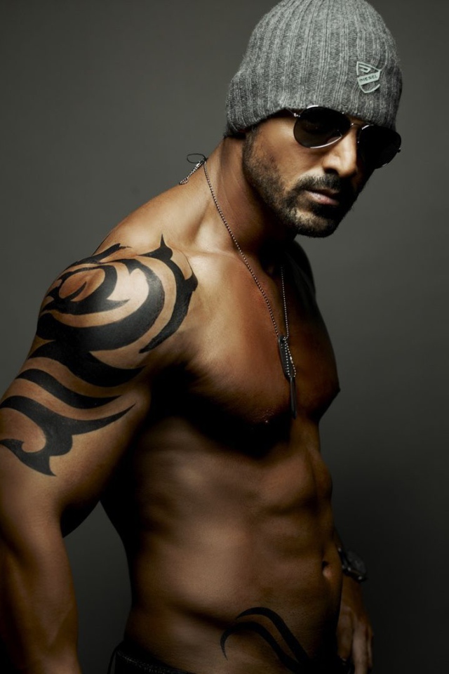 Дизайн мужской тату