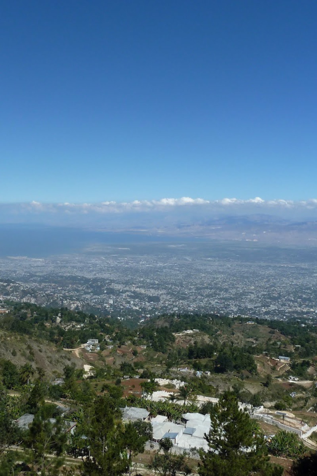 Горный пейзаж в Гаити