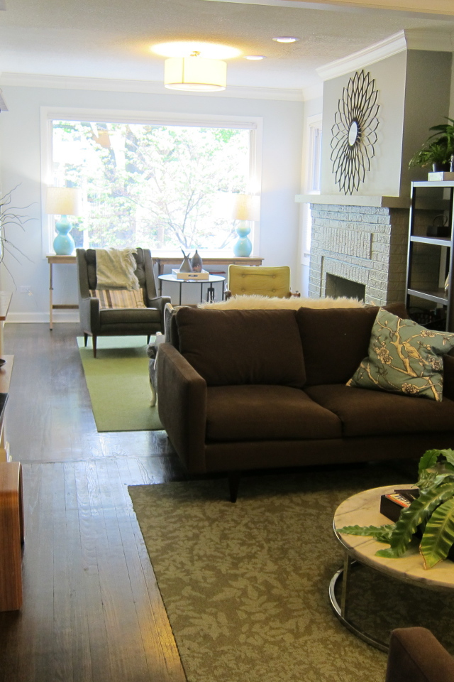 Узкая комната для гостиной