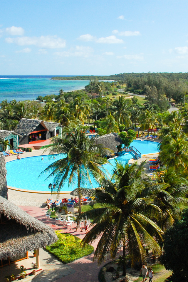 Панорама на курорте Гуардалавака, Куба