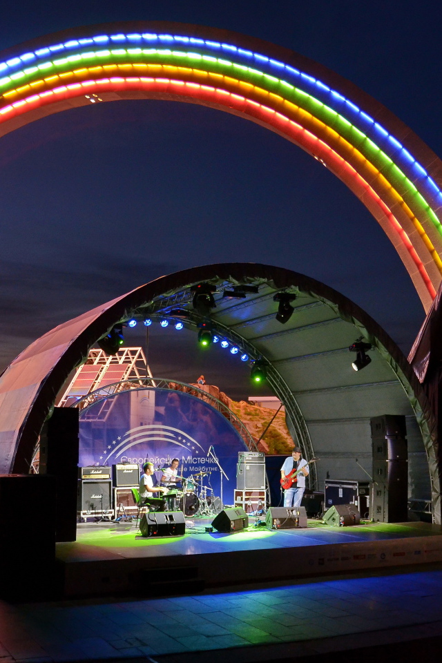 Арка Дружбы народов в Киеве