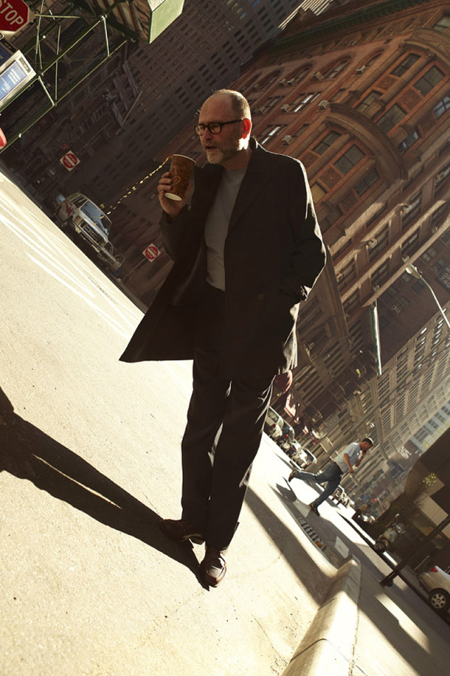 Фотография старик в городе