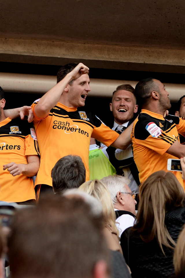 Популярный Халл Сити