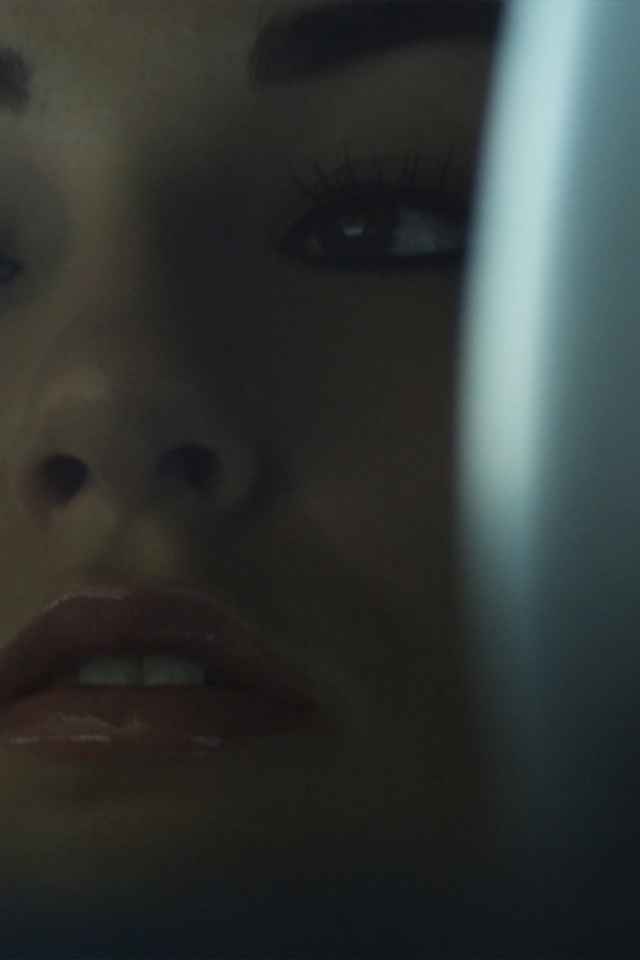 Саша Грей в машине