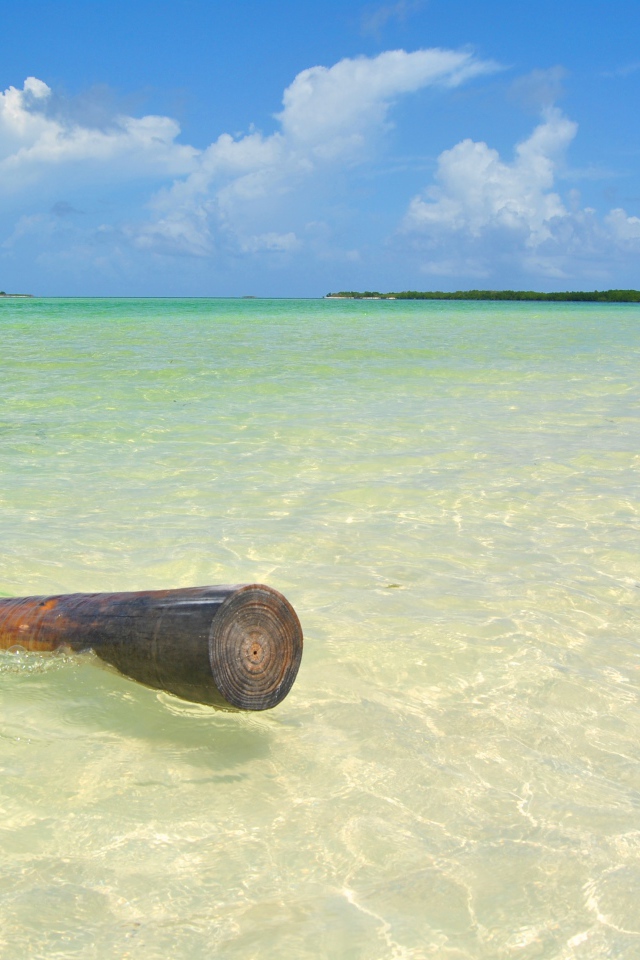 Мелководье на курорте Кайо Энсеначос, Куба