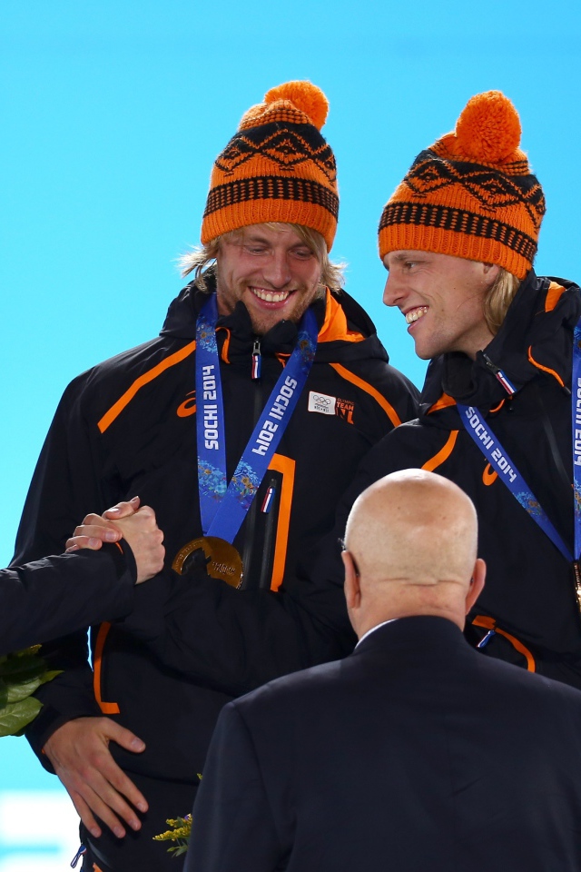 Обладатель серебряной медали голландский конькобежец Ян Смеекенс на олимпиаде в Сочи